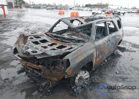 2016 Toyota 4Runner Limited from USA, damaged, VIN JTEBU5JR8G5363744